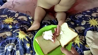 My anal waiting upon chow a delicious sandwich prepared far will not hear of ass hole